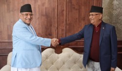 भत्कियो सत्ता गठबन्धन, आजै मन्त्रिमण्डल गठन गर्न  ओली र  प्रचण्डबिच छलफल